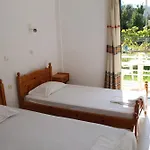 Gardens 3*