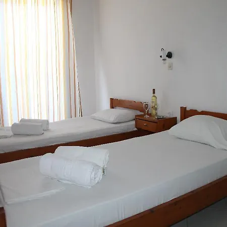 Gardens Aparthotel 3*