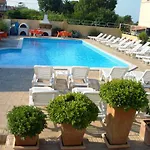 Aparthotel Gardens 3*