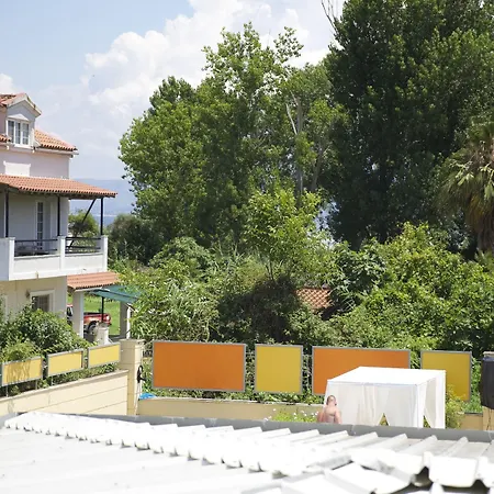 Ξενοδοχείο με διαμερίσματα Gardens 3*