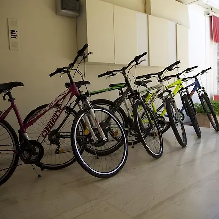 Gardens شقة فندقية