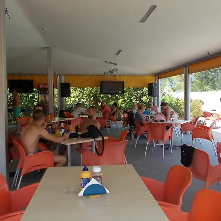 شقة فندقية Gardens