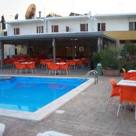 Apart Otel Gardens 3*